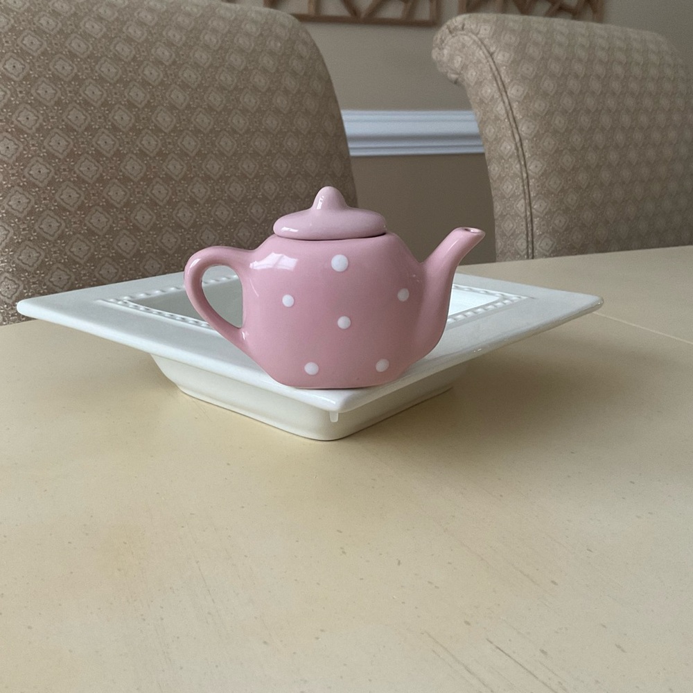 Pink Polka Dot Teapot Platter Decoration 🫖 - Picture 3 of 6